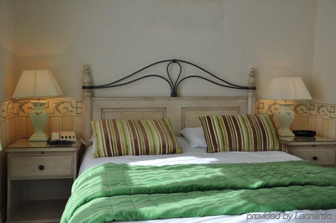 Camelia Hotel 4*